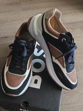 Boss Multi-Panel Black, Brown & Cream Sneakers